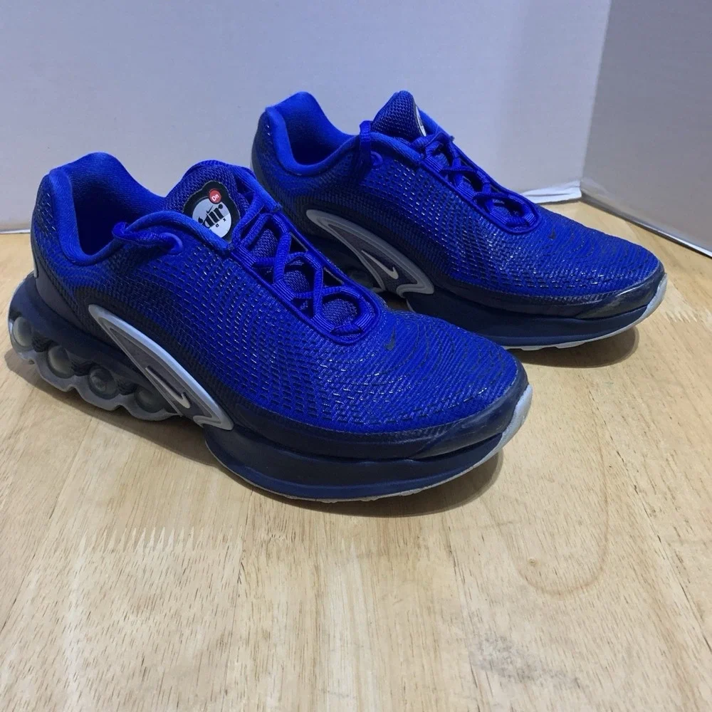 Nike Air Max Dn Junior Blue Size 6Y Women 7.5 FB8987-400 Minuscule Flaw